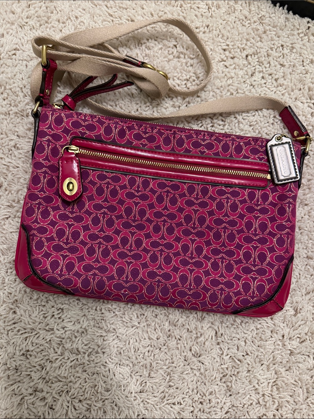 Like new! Coach Pink Signature Crossbody with Beige Strap
